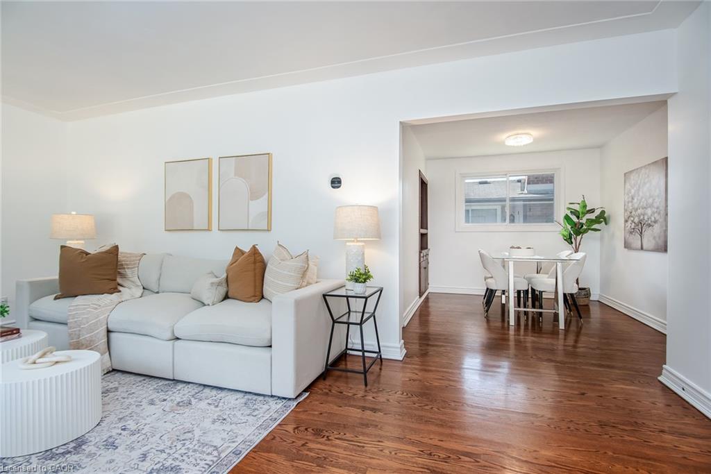 6 Strathcona Crescent Property Photo 15