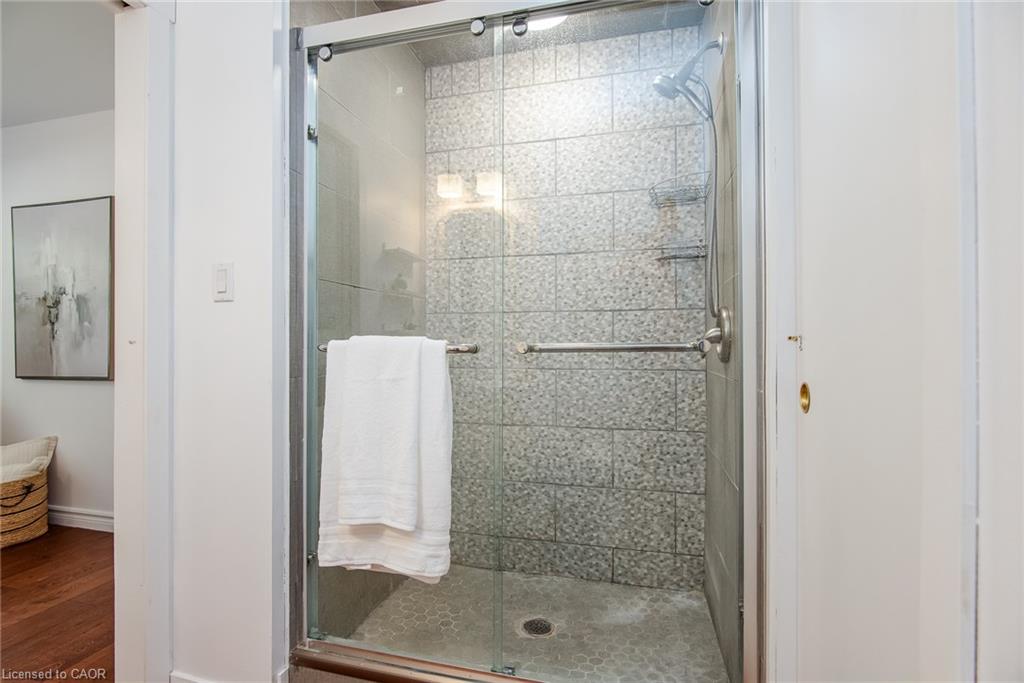 6 Strathcona Crescent Property Photo 19