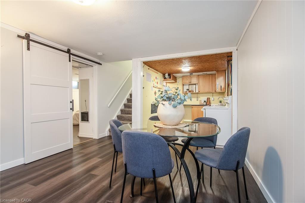 6 Strathcona Crescent Property Photo 27