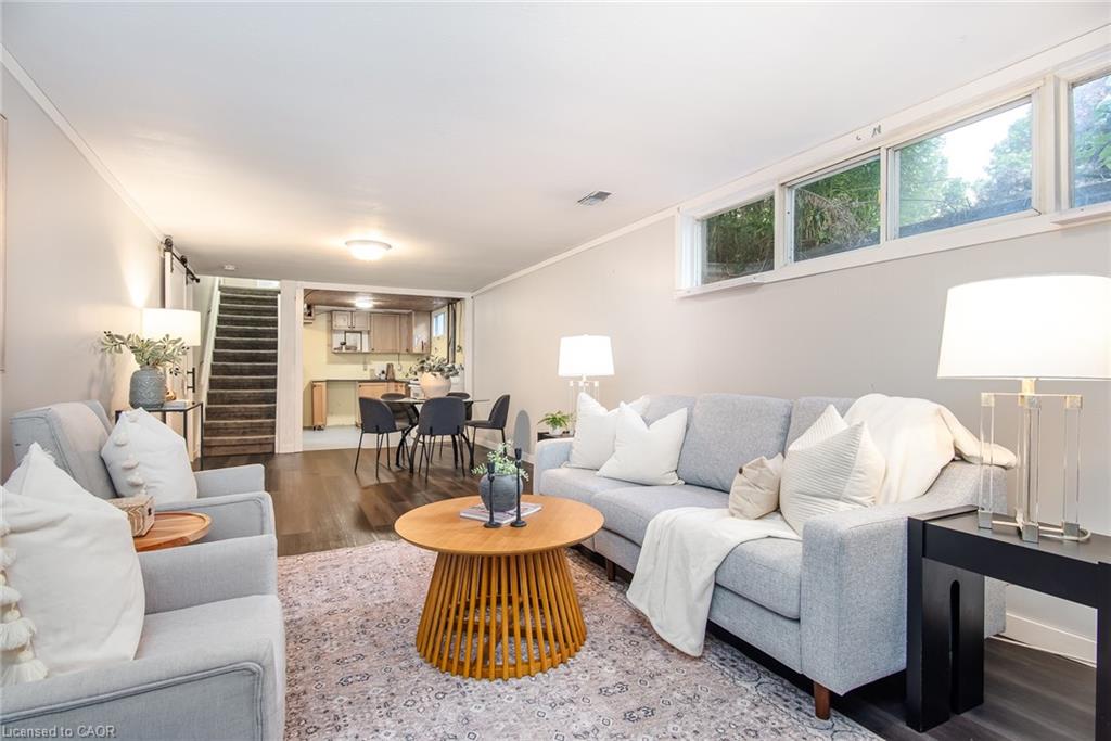 6 Strathcona Crescent Property Photo 30