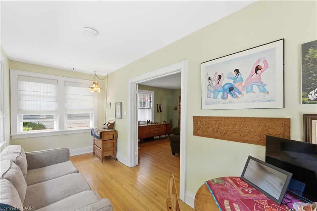 15 1/2 Wolseley Avenue Property Photo 5