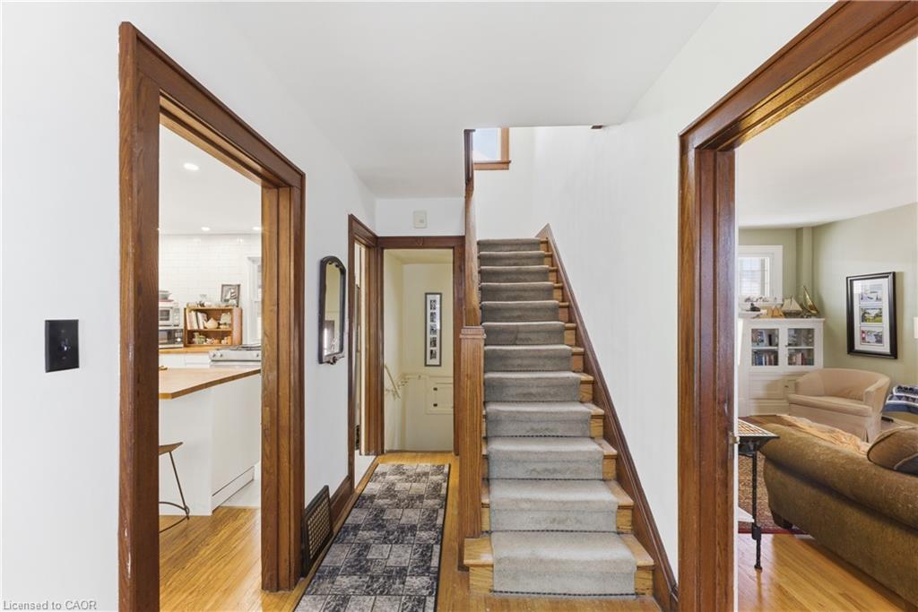 15 1/2 Wolseley Avenue Property Photo 8