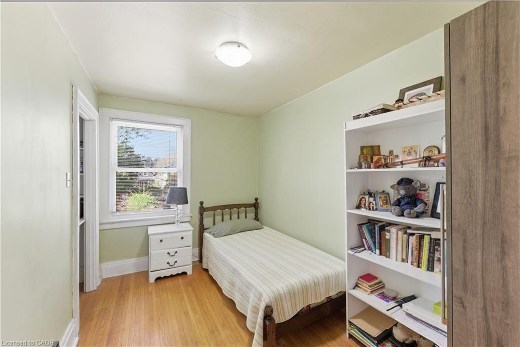 15 1/2 Wolseley Avenue Property Photo 12