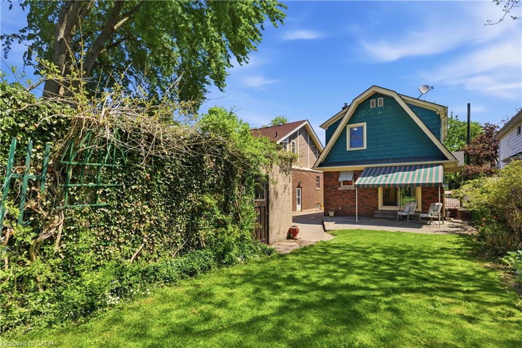 15 1/2 Wolseley Avenue Property Photo 22