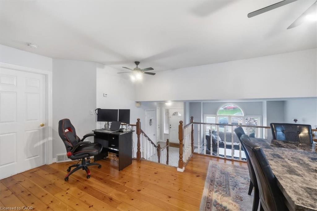 160 Davis Street Property Photo 8