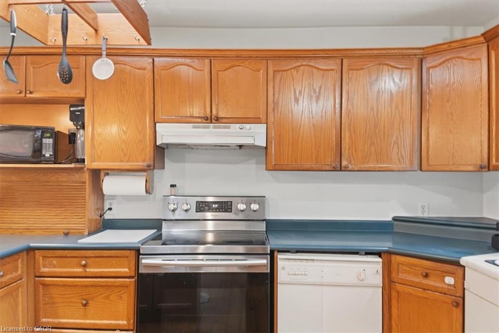 160 Davis Street Property Photo 14