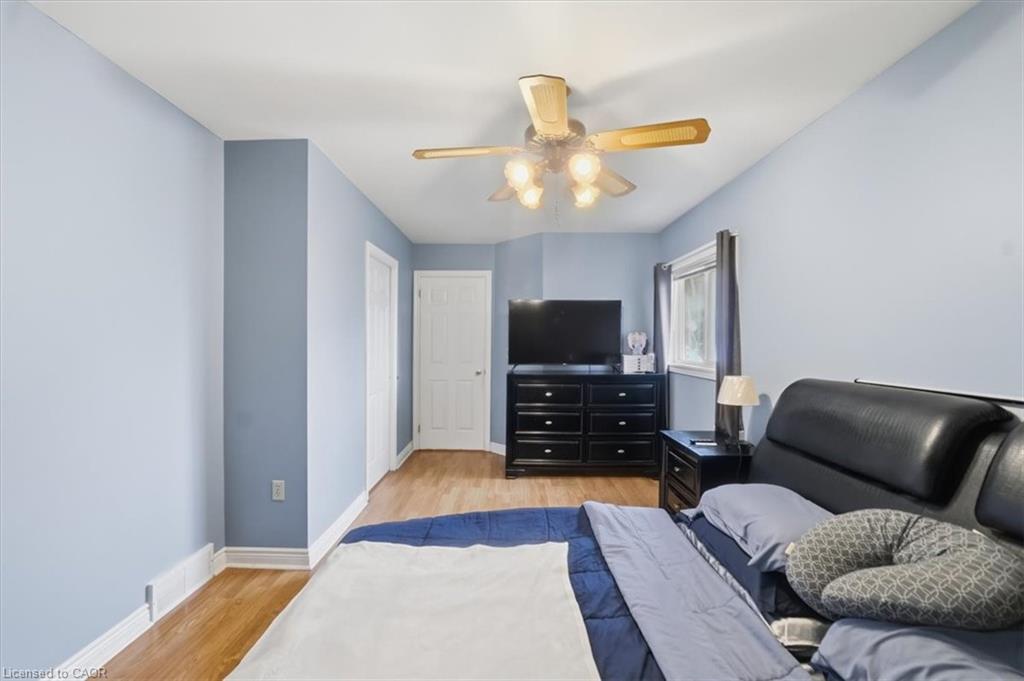 160 Davis Street Property Photo 18
