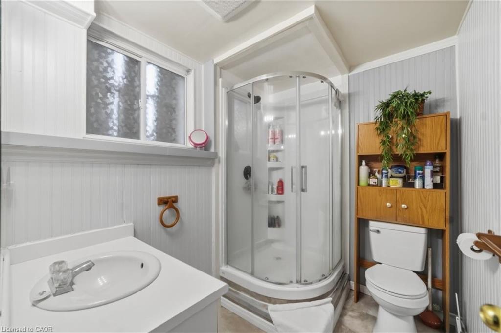 160 Davis Street Property Photo 25