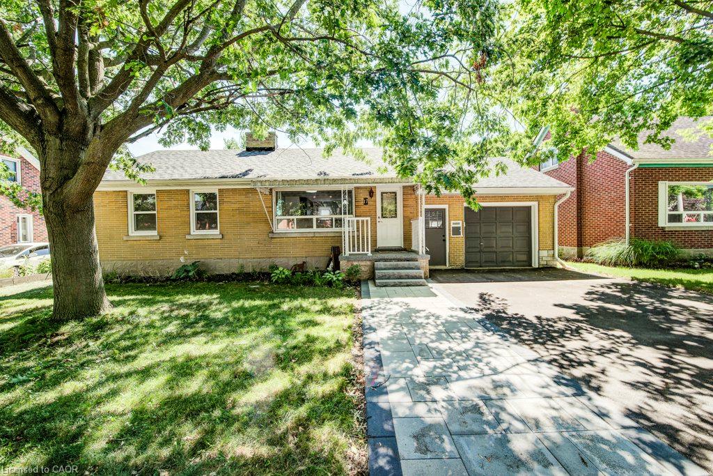 17 Crestwood Avenue