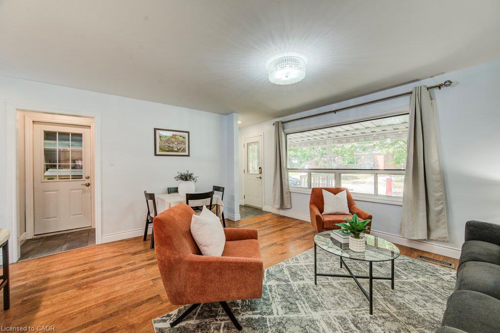 17 Crestwood Avenue Property Photo 7