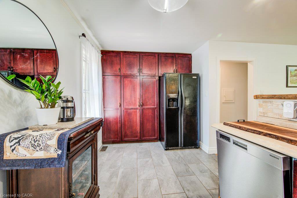 17 Crestwood Avenue Property Photo 15