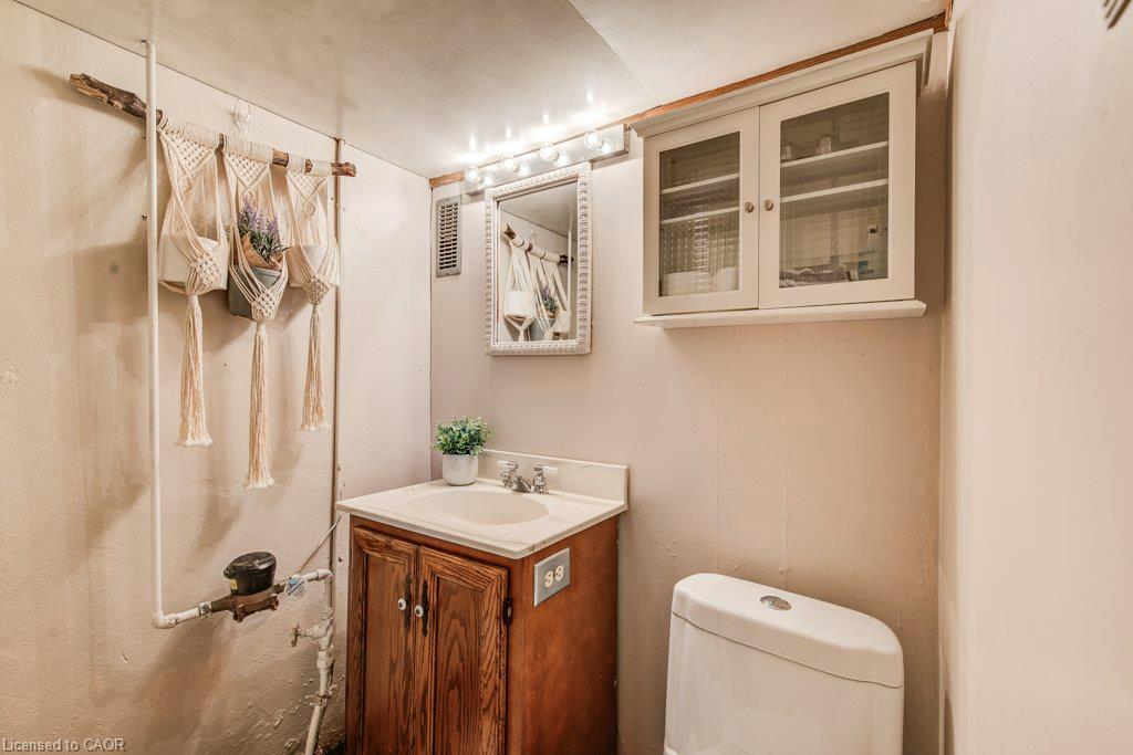 17 Crestwood Avenue Property Photo 27