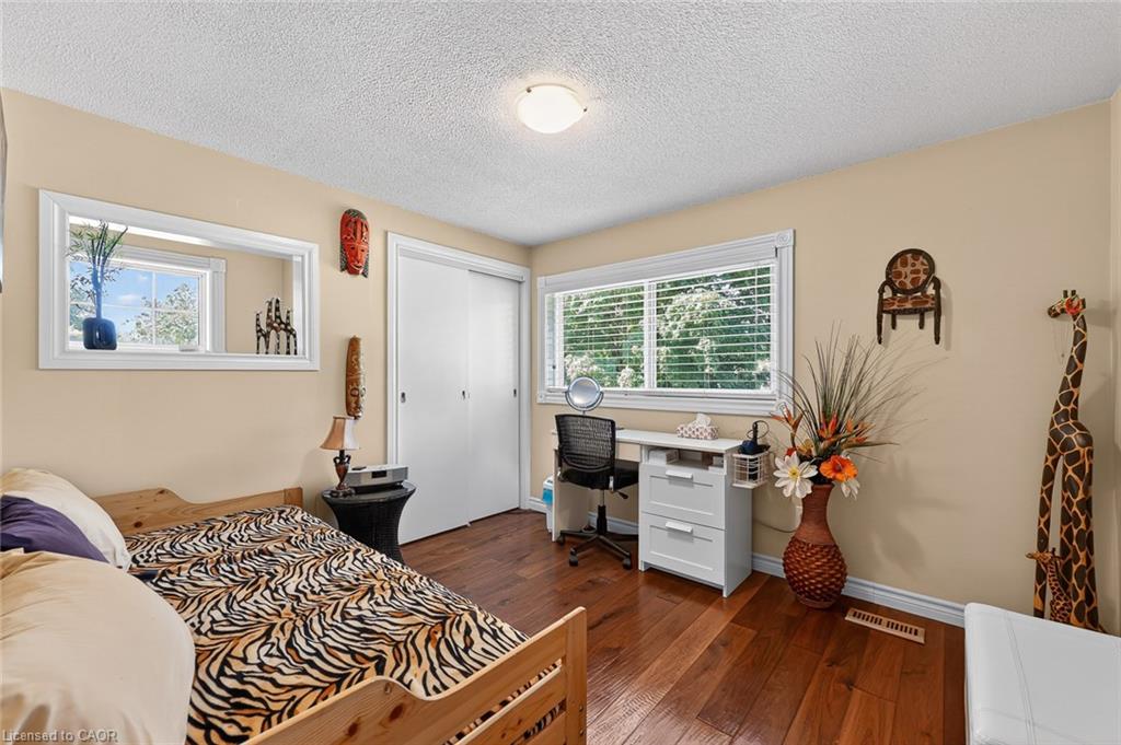 12 Jubilee Place Property Photo 23