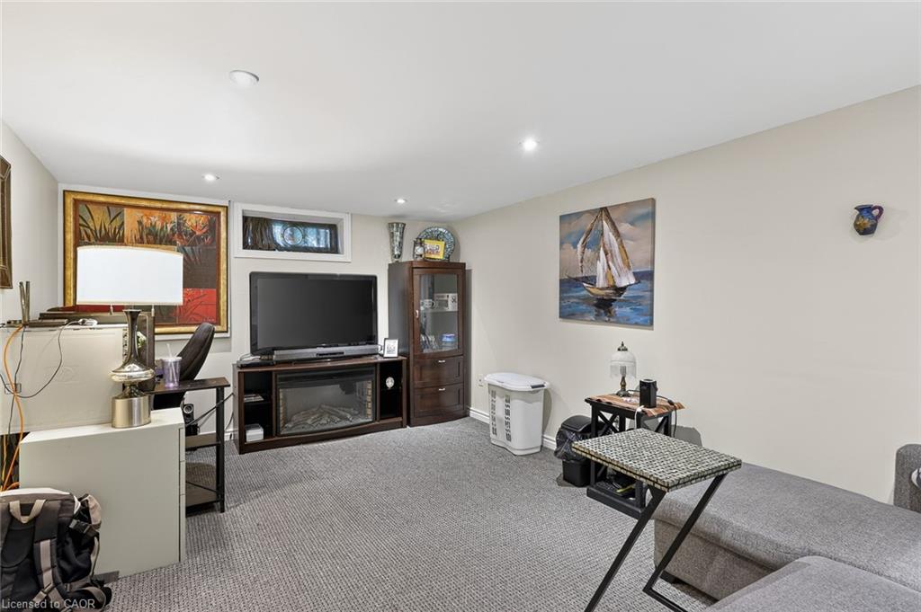 12 Jubilee Place Property Photo 32