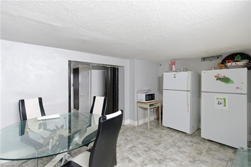 916 Stone Church Road E Property Photo 25