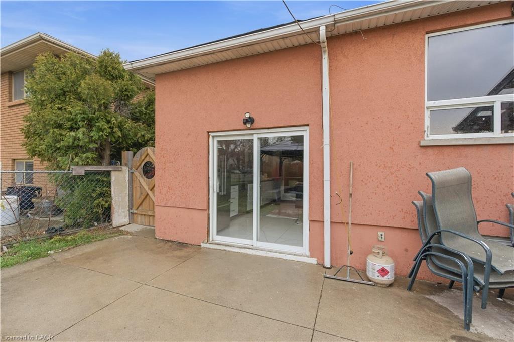 916 Stone Church Road E Property Photo 27