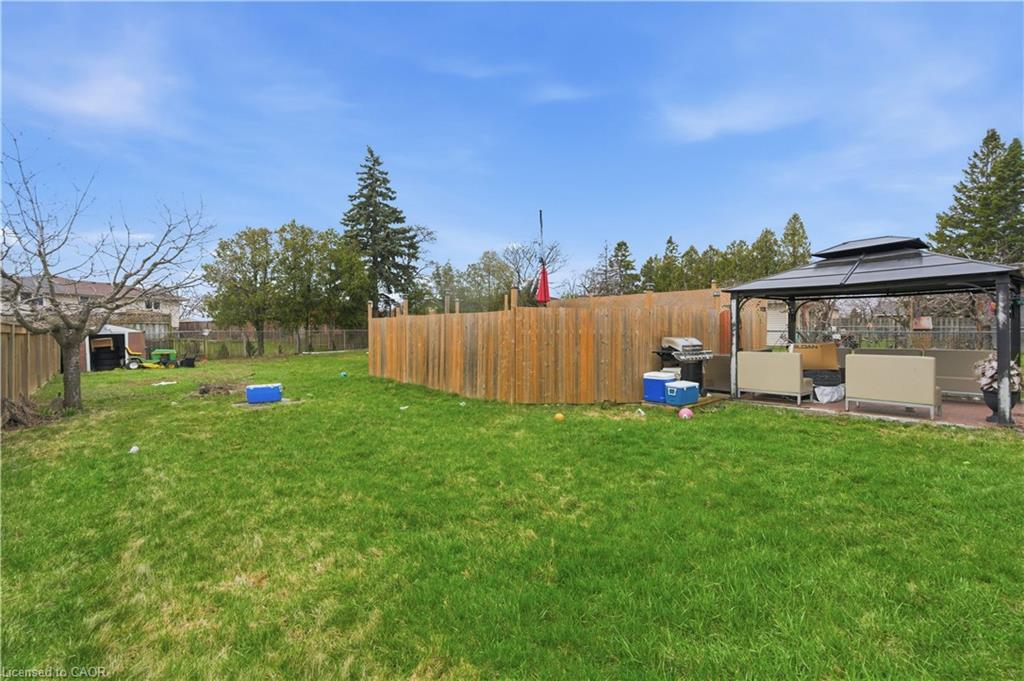916 Stone Church Road E Property Photo 28