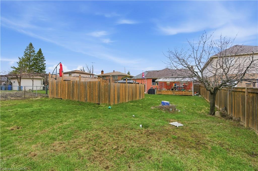 916 Stone Church Road E Property Photo 30