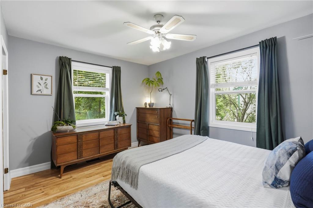 28 Kelson Avenue S Property Photo 13
