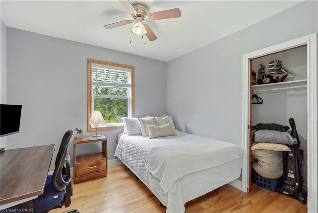 28 Kelson Avenue S Property Photo 15