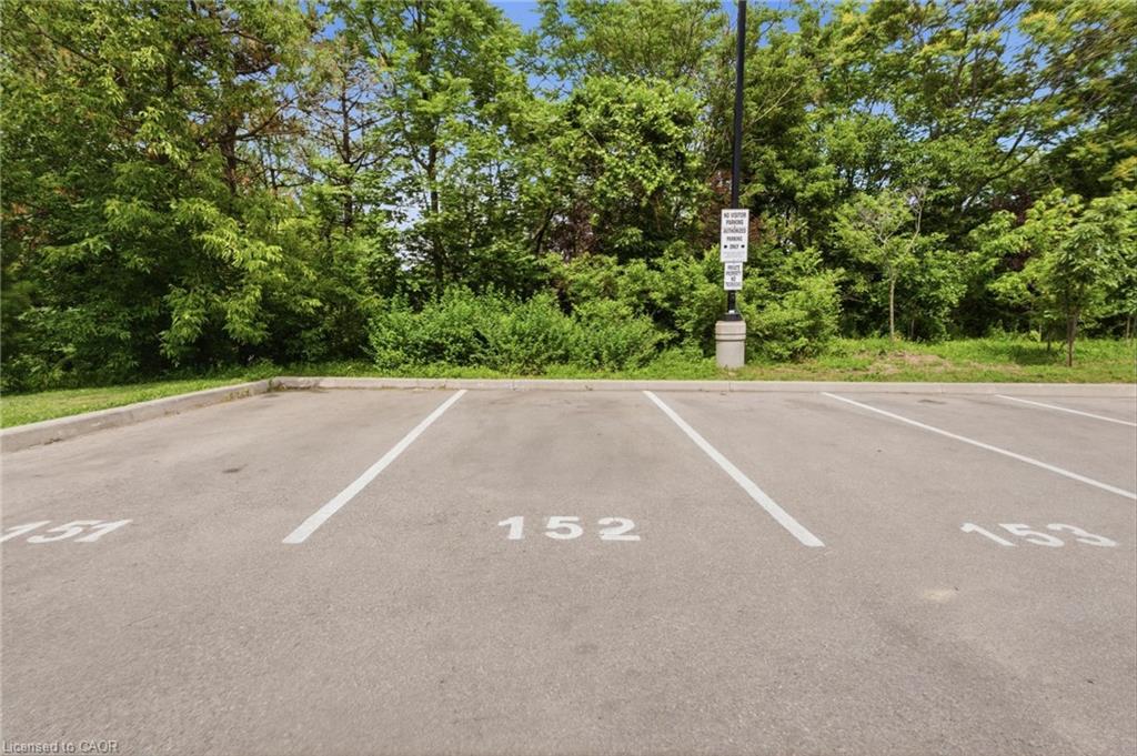 403-455 Charlton Avenue E Property Photo 28