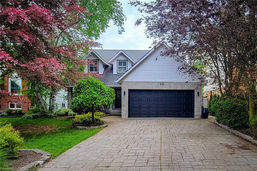 29 Woodside Square Property Photo 1