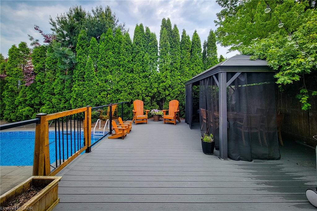 29 Woodside Square Property Photo 8
