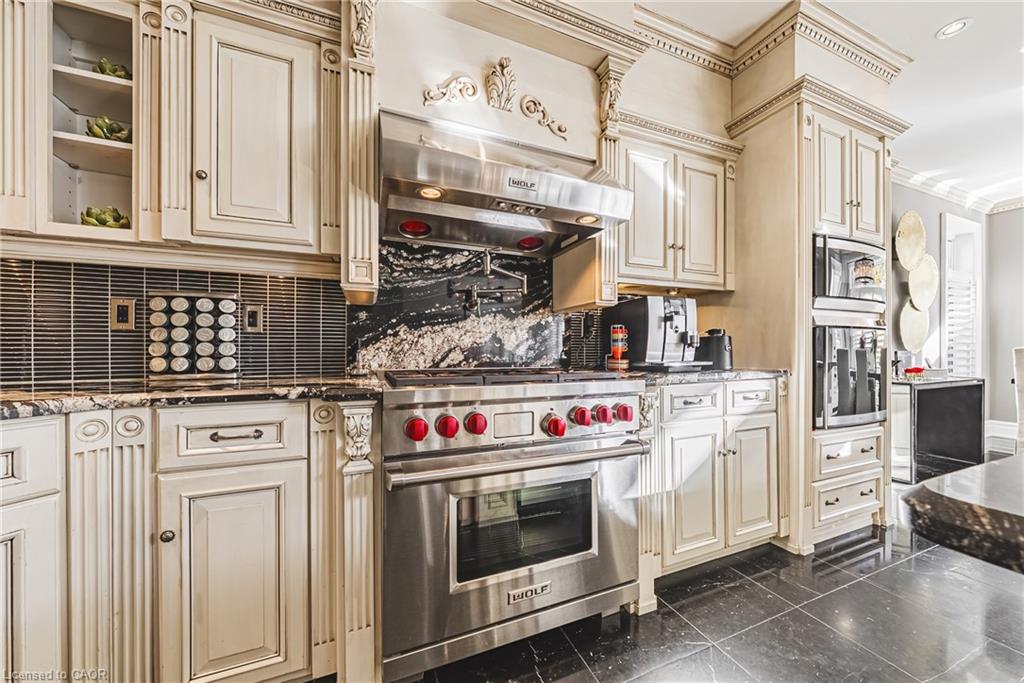 712 Highvalley Road Property Photo 14