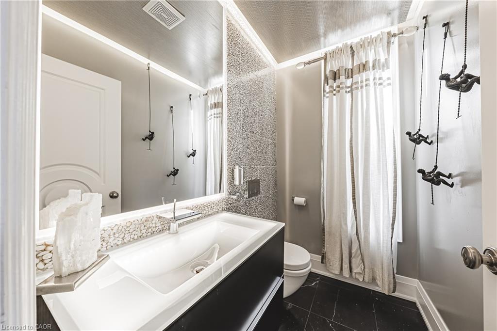 712 Highvalley Road Property Photo 21