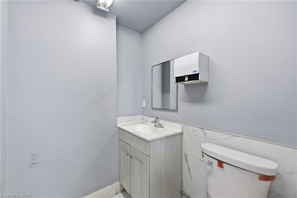 239 York Boulevard Property Photo 30