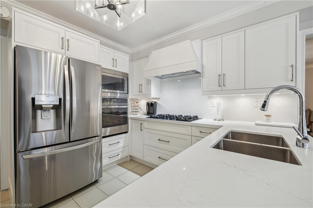 4665 Beaufort Terrace Property Photo 9