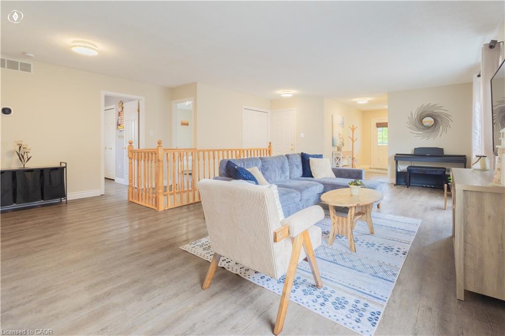 104 Kent Street Property Photo 6
