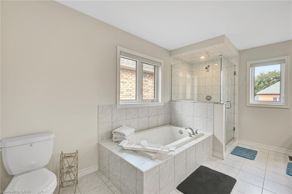 15 Douglas Kemp Crescent Property Photo 36