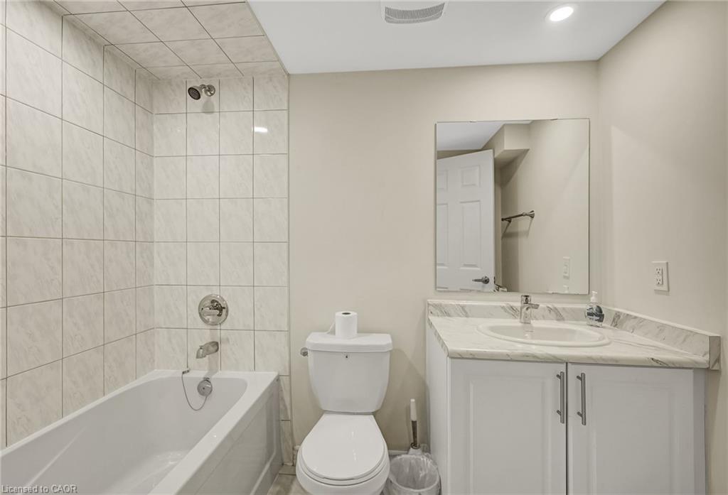 15 Douglas Kemp Crescent Property Photo 38