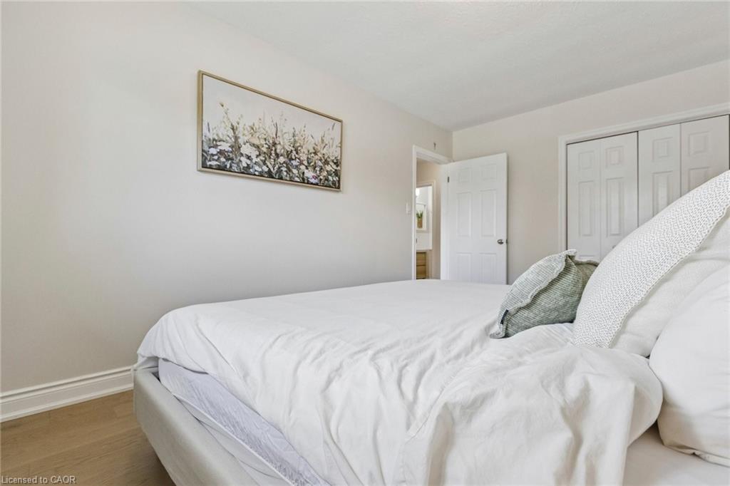 130 Hudson Crescent Property Photo 14