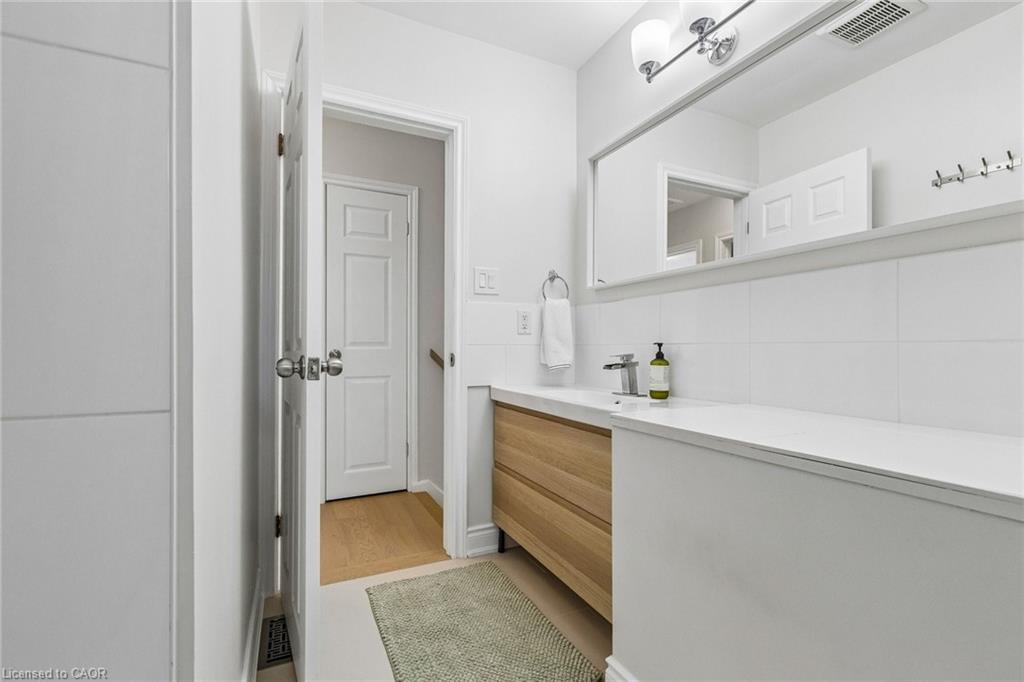 130 Hudson Crescent Property Photo 20