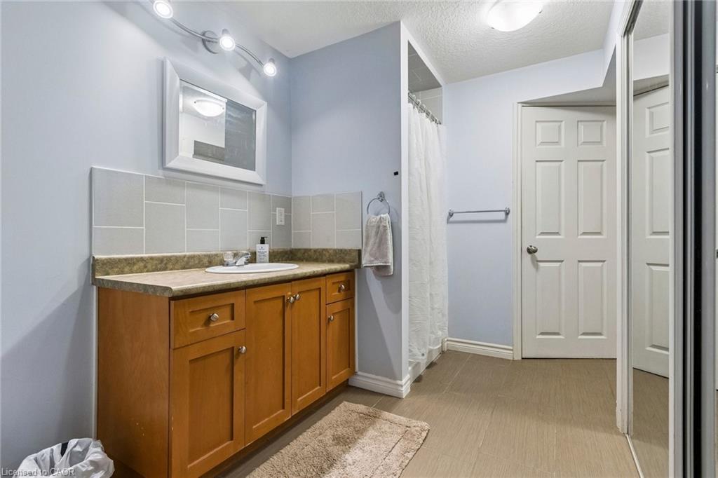 130 Hudson Crescent Property Photo 27