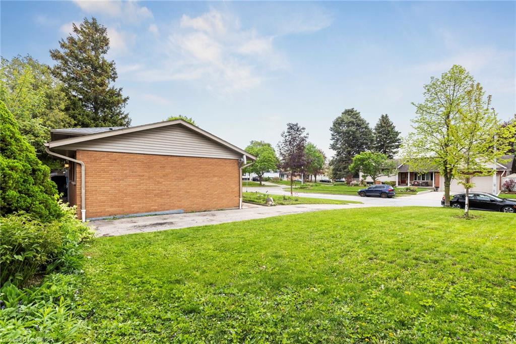 130 Hudson Crescent Property Photo 31