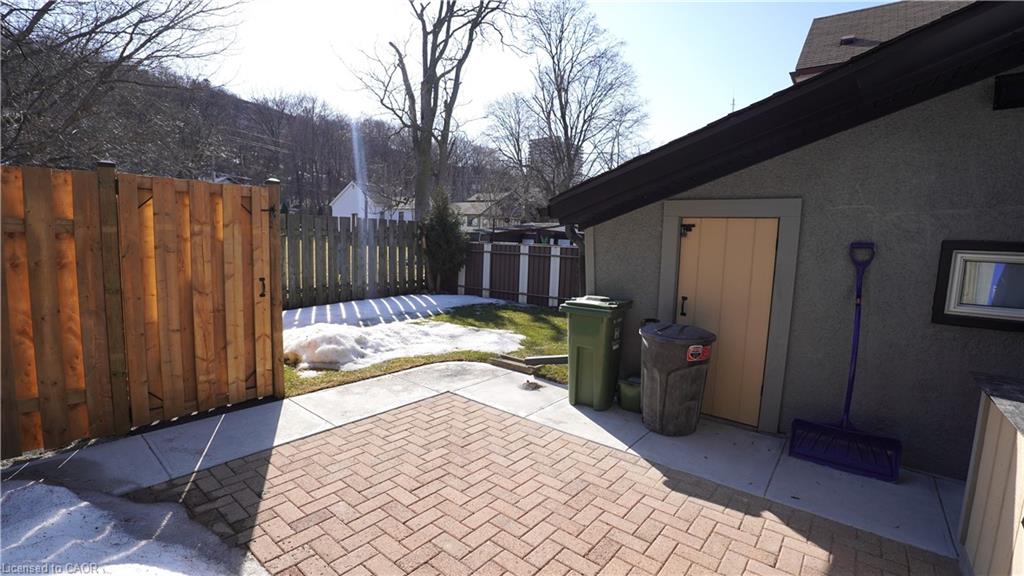 246 Forest Avenue Property Photo 21