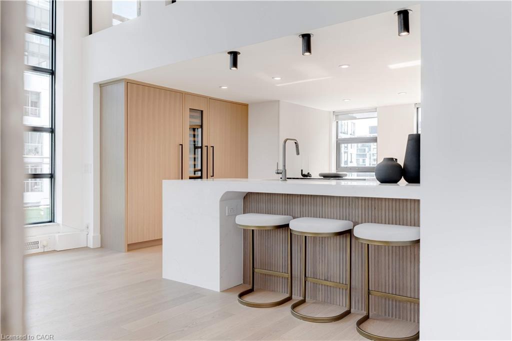 20 Niagara Street Property Photo 10