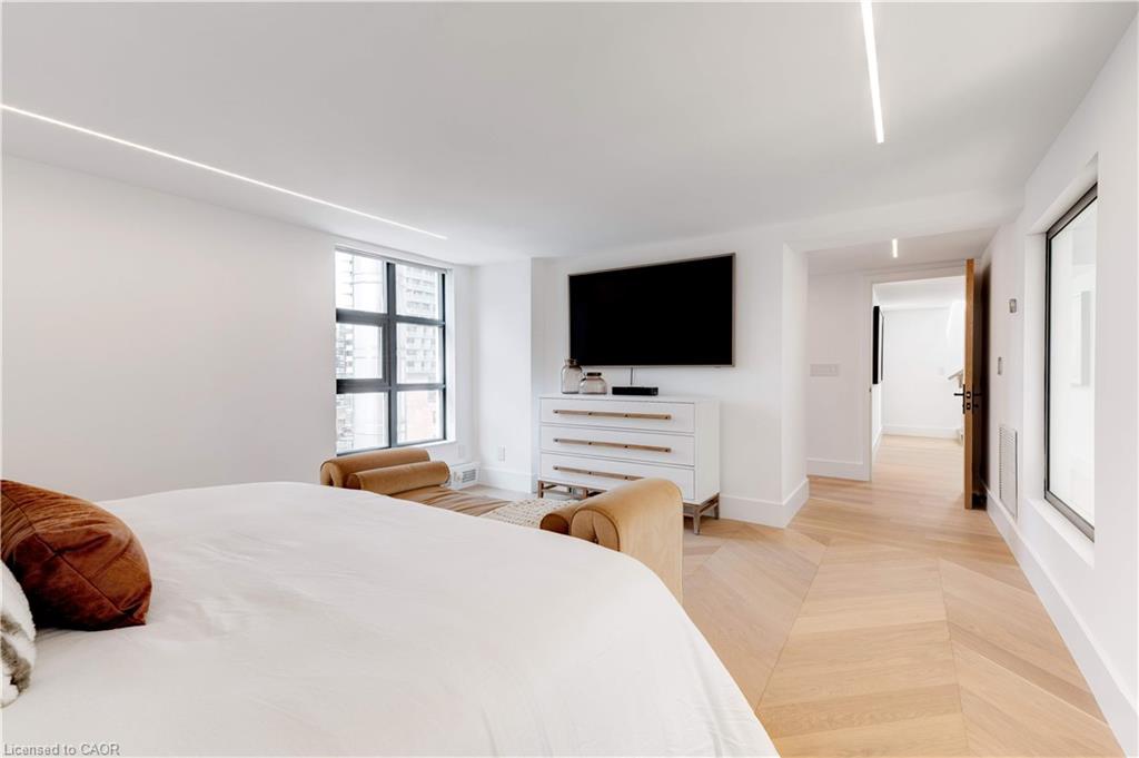 20 Niagara Street Property Photo 29