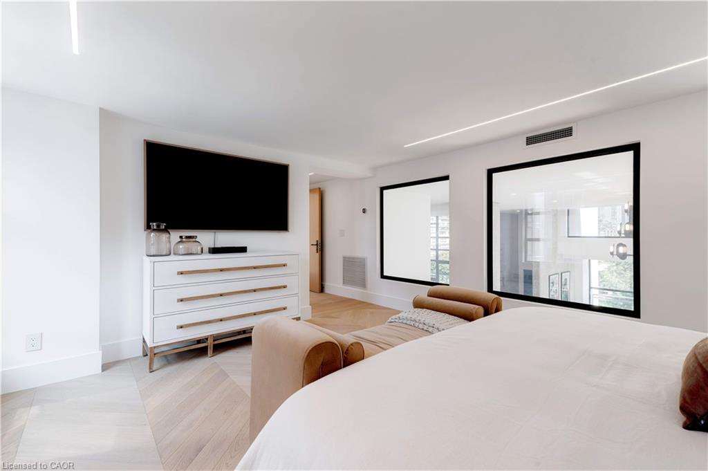 20 Niagara Street Property Photo 30