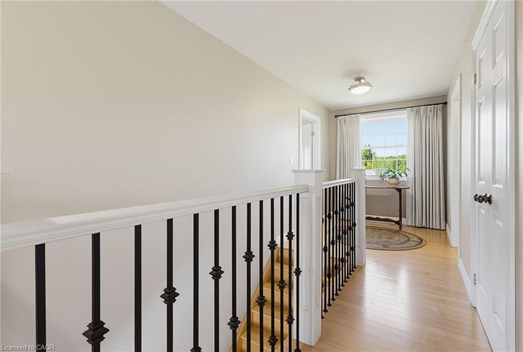 5276 Dickenson Road E Property Photo 25