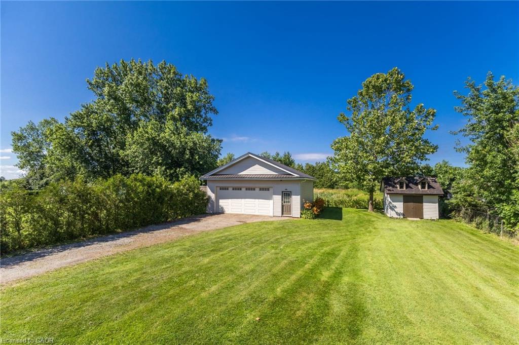 5276 Dickenson Road E Property Photo 38