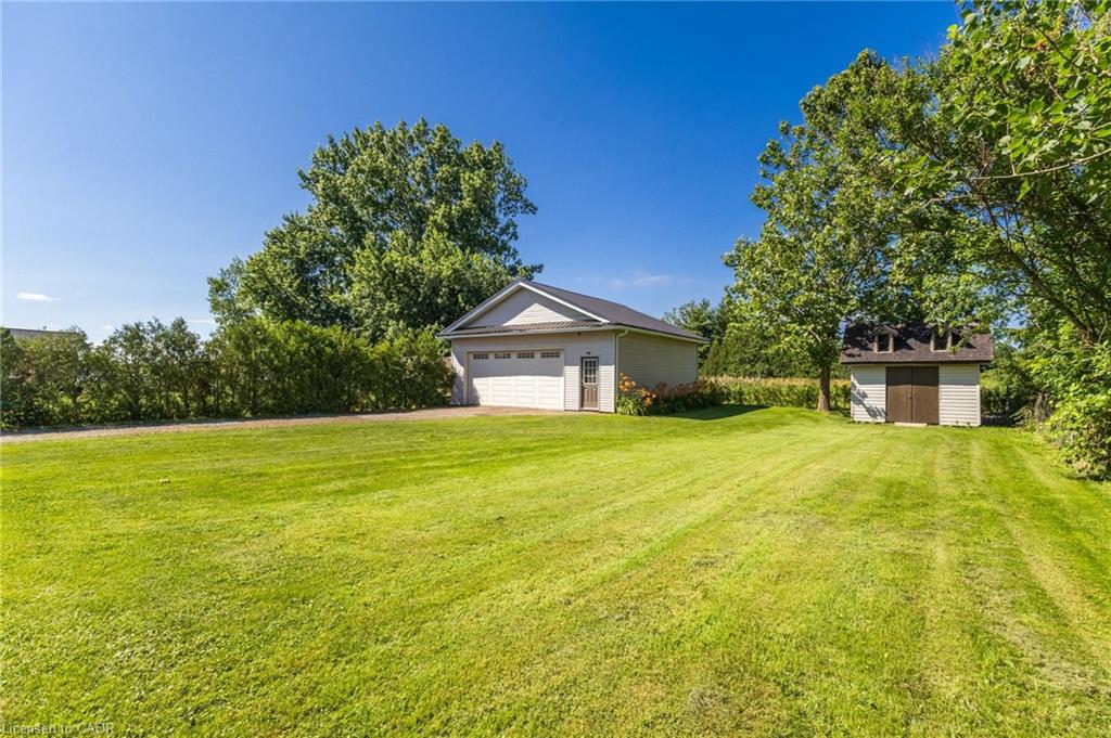 5276 Dickenson Road E Property Photo 40