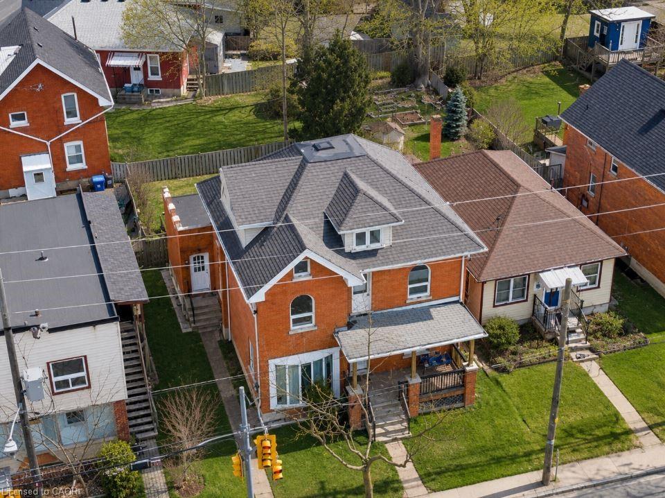 219 Erie Avenue Property Photo 2