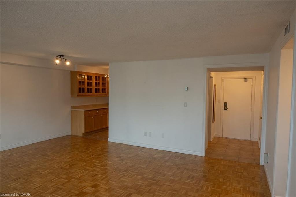 1201-120 Duke Street Property Photo 11