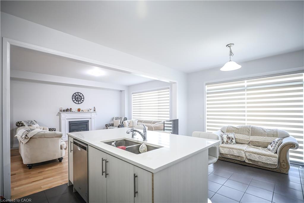 125 Silverwood Crescent Property Photo 12