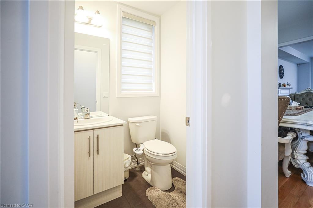 125 Silverwood Crescent Property Photo 15