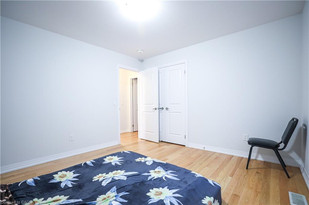125 Silverwood Crescent Property Photo 22
